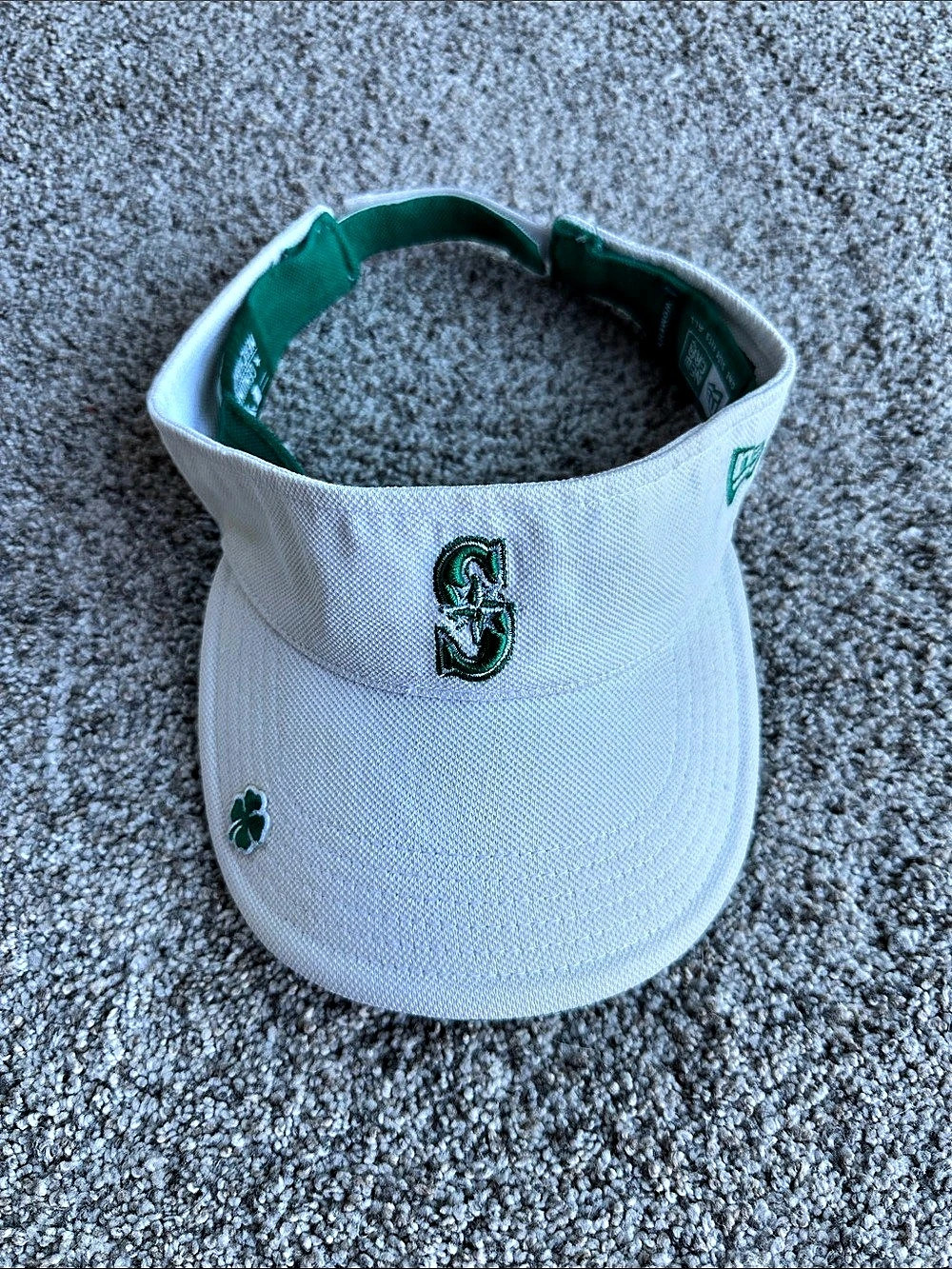 RARE New Era Seattle Mariners visor White & Green